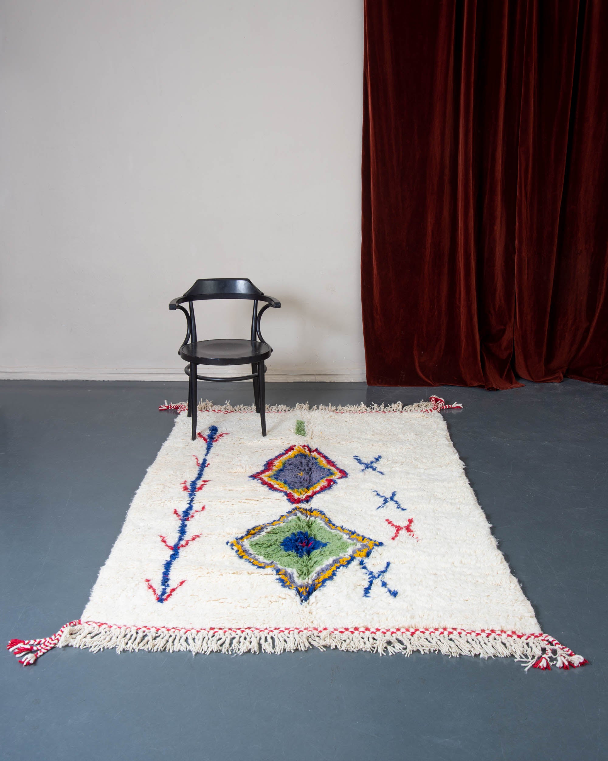 Modern designer handcrafted Berber rug from morocco Beniourain with beautiful colors and patterns